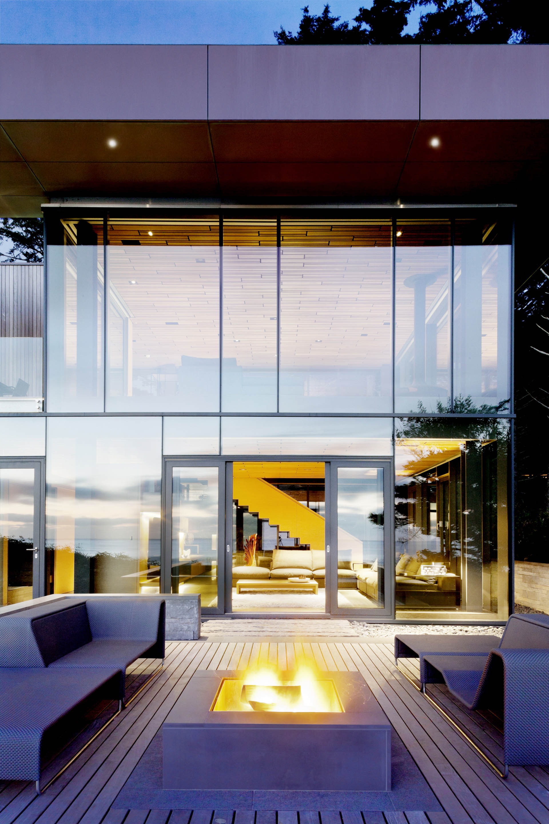 Finley Beach House by Bora Architects