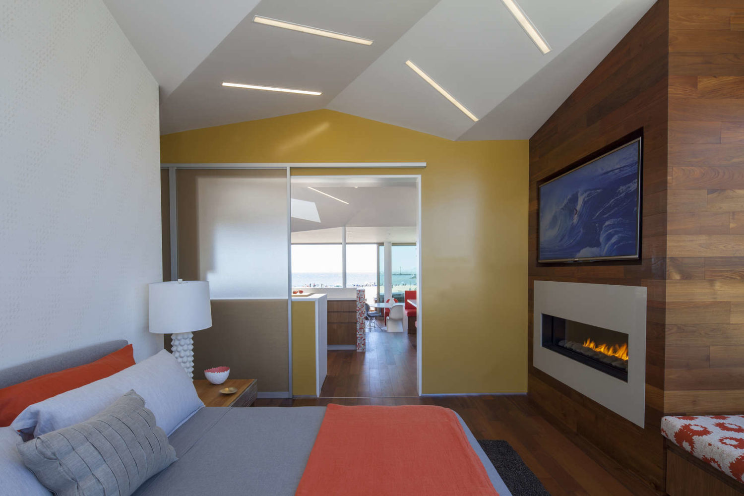Silver Strand Beach House by Robert Kerr Architecture Design