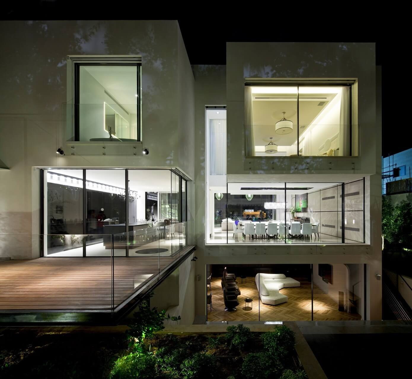 Hovering Cube House by Yulie Wollman