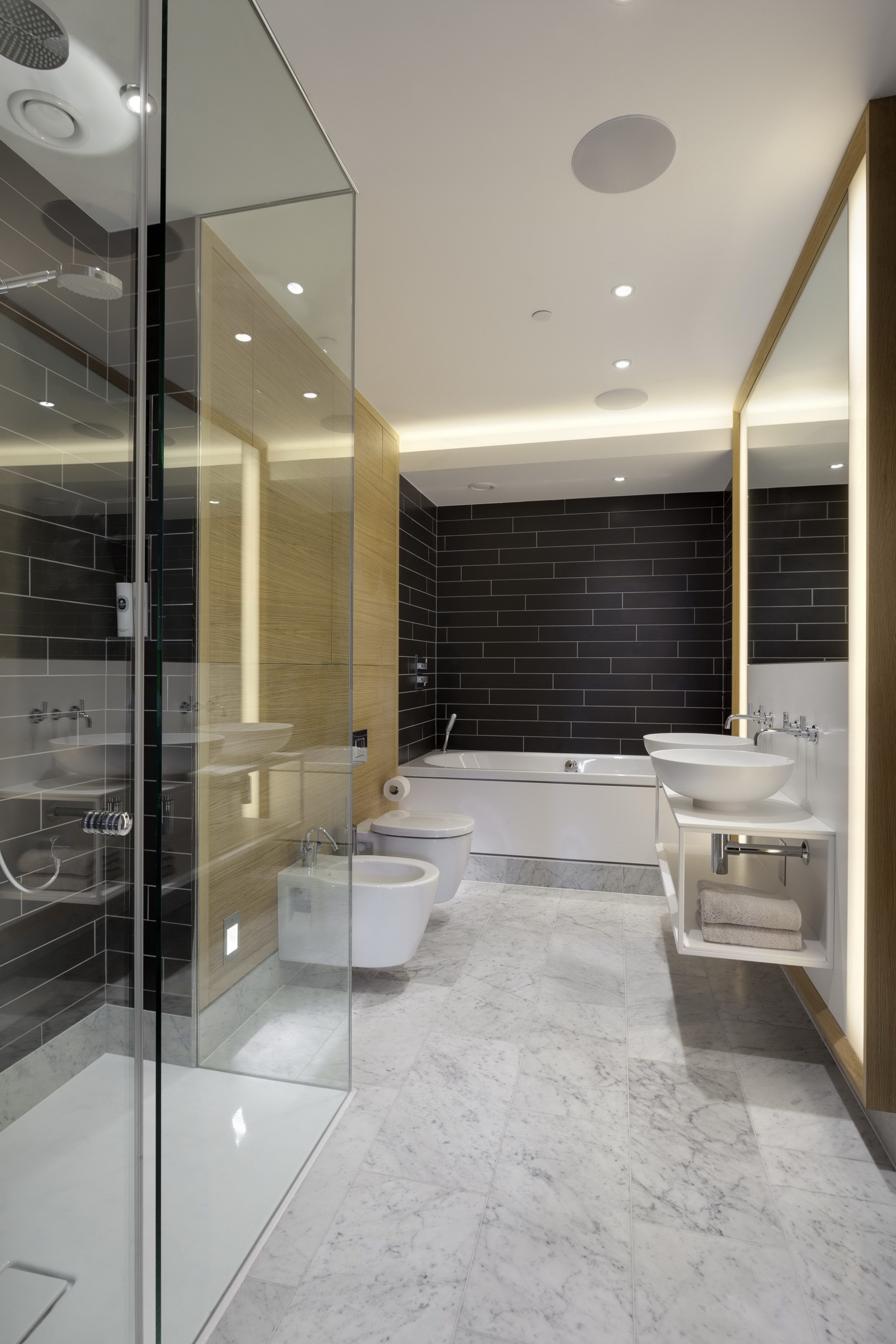 Narrow House by FORM studio