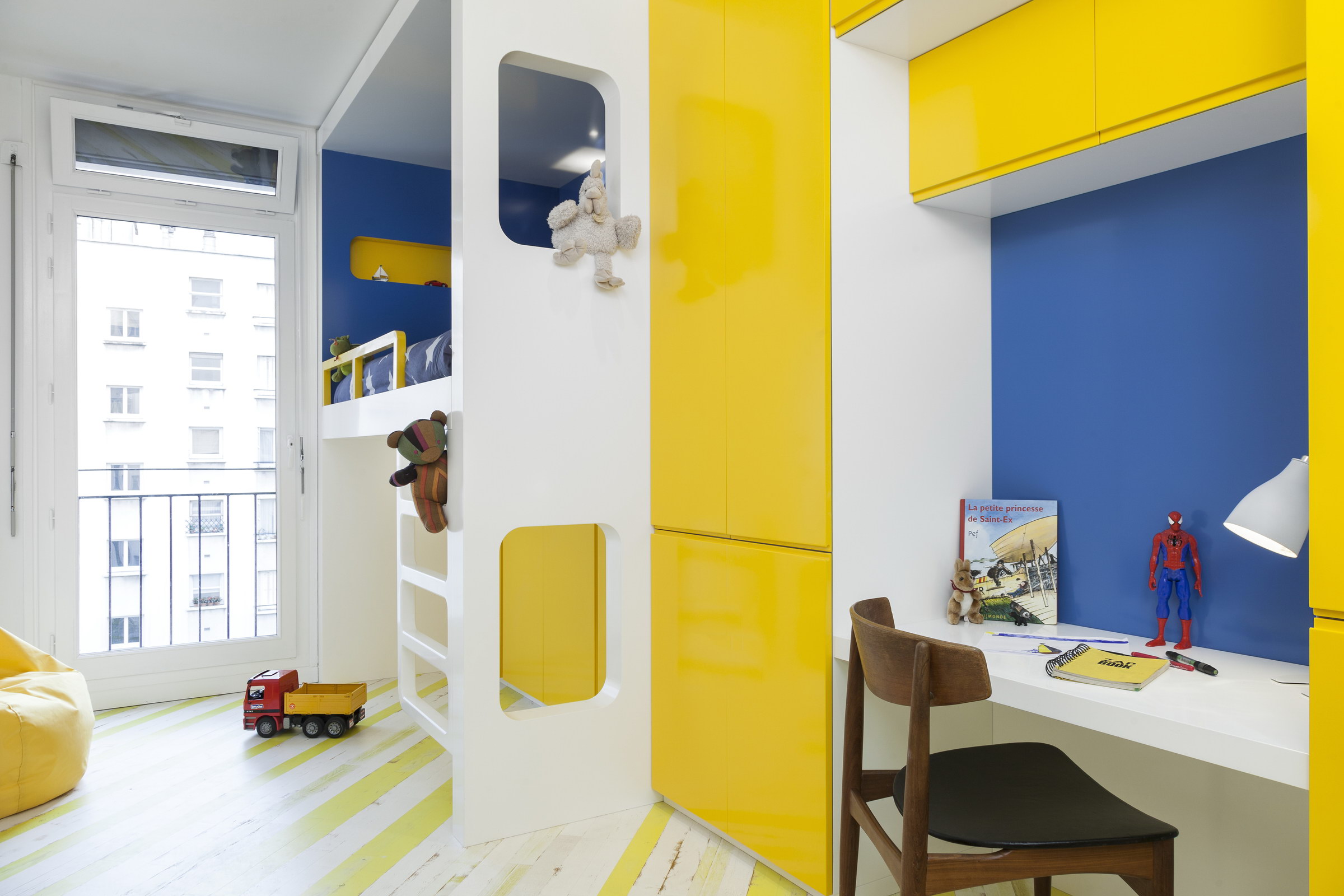 Rethinking Parisian Apartment by Glenn Medioni