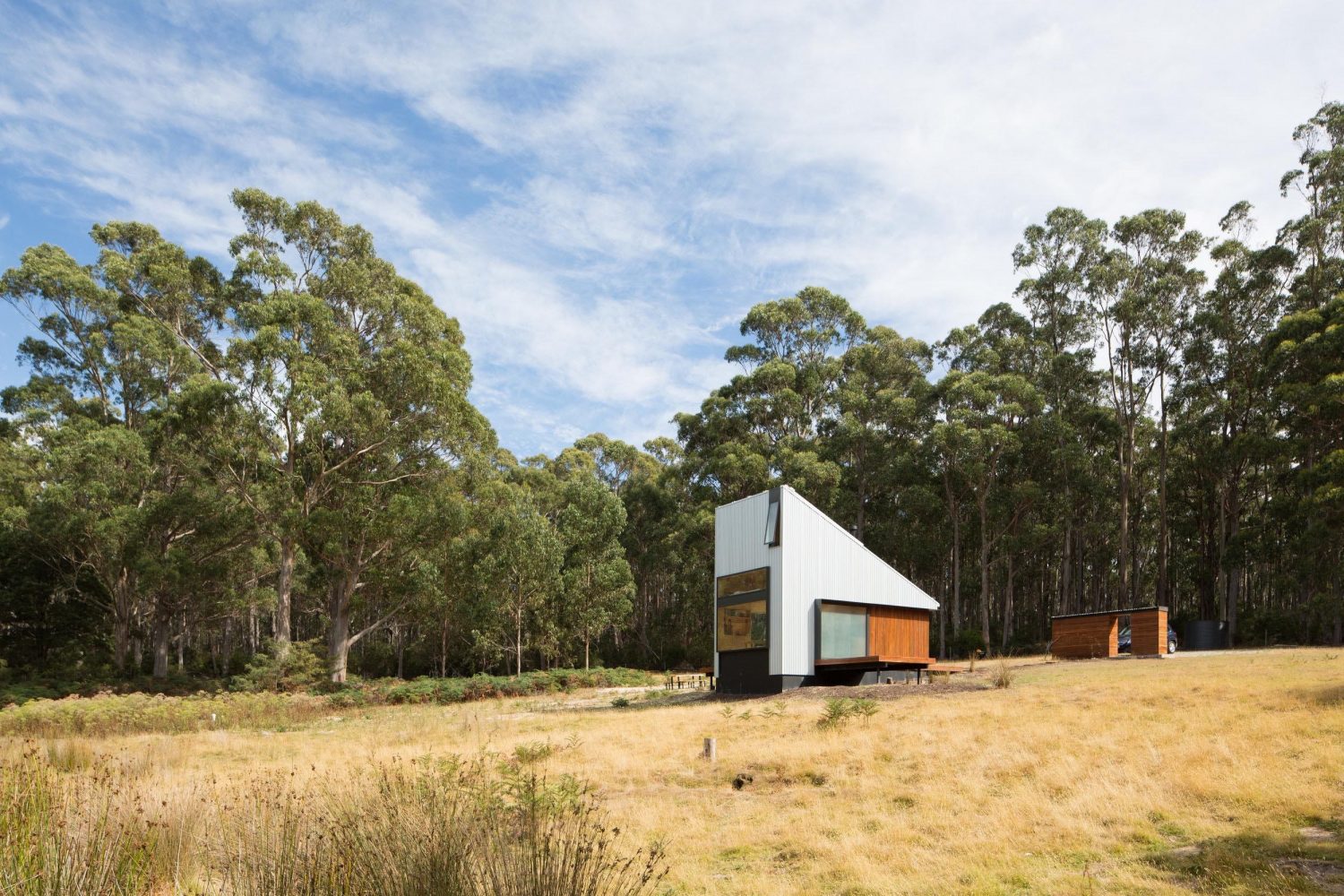 Bruny Island Hideaway | Holiday Cabin by Maguire and Devine Architects