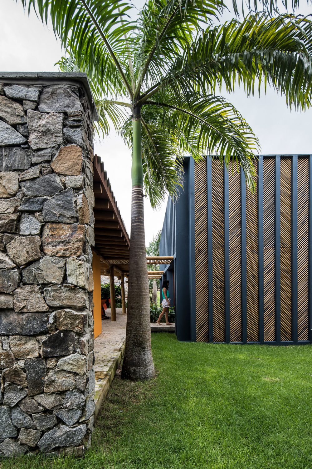 Bamboo House in Rural Brazil by Vilela Florez