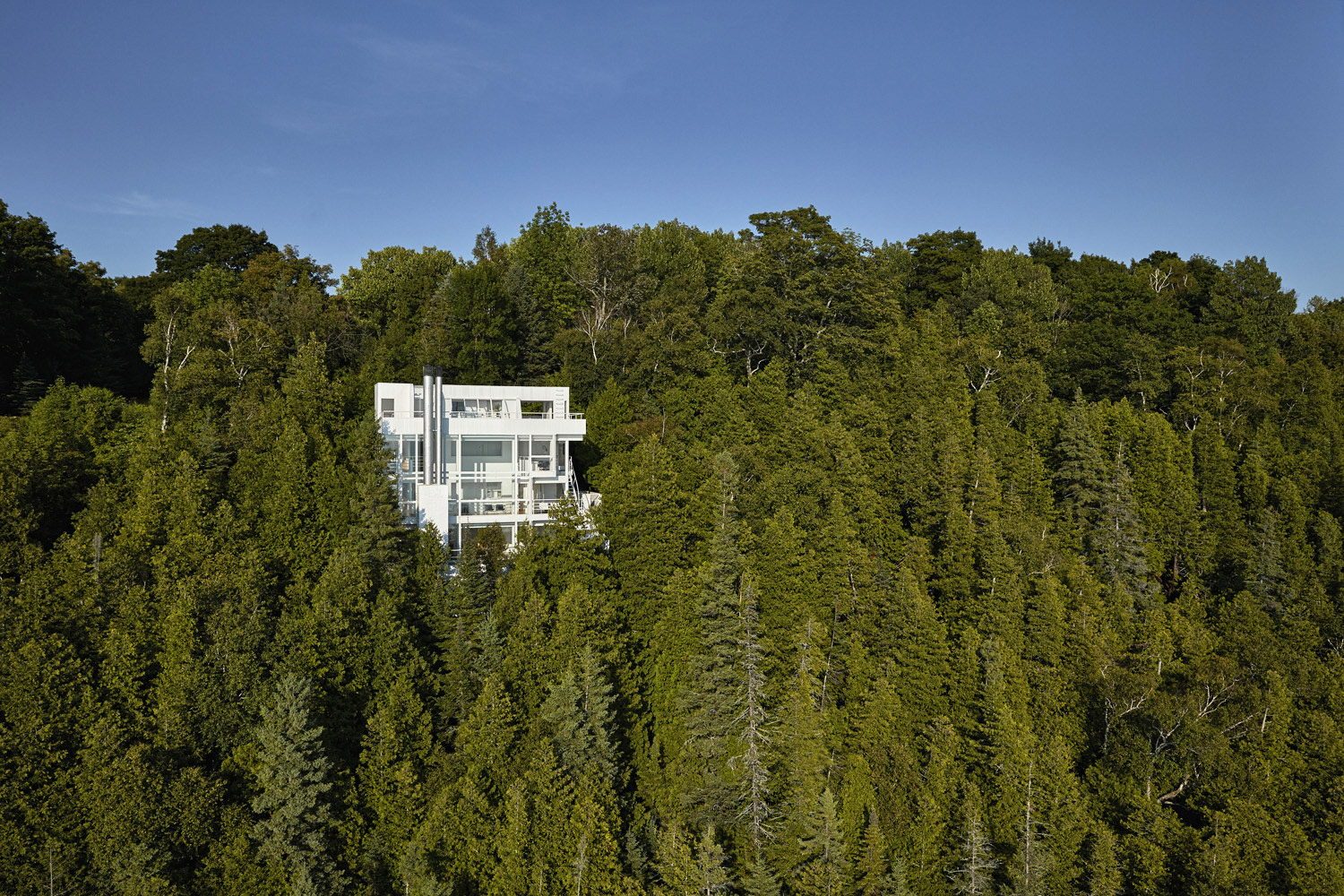 Douglas House | Modern White House by Richard Meier