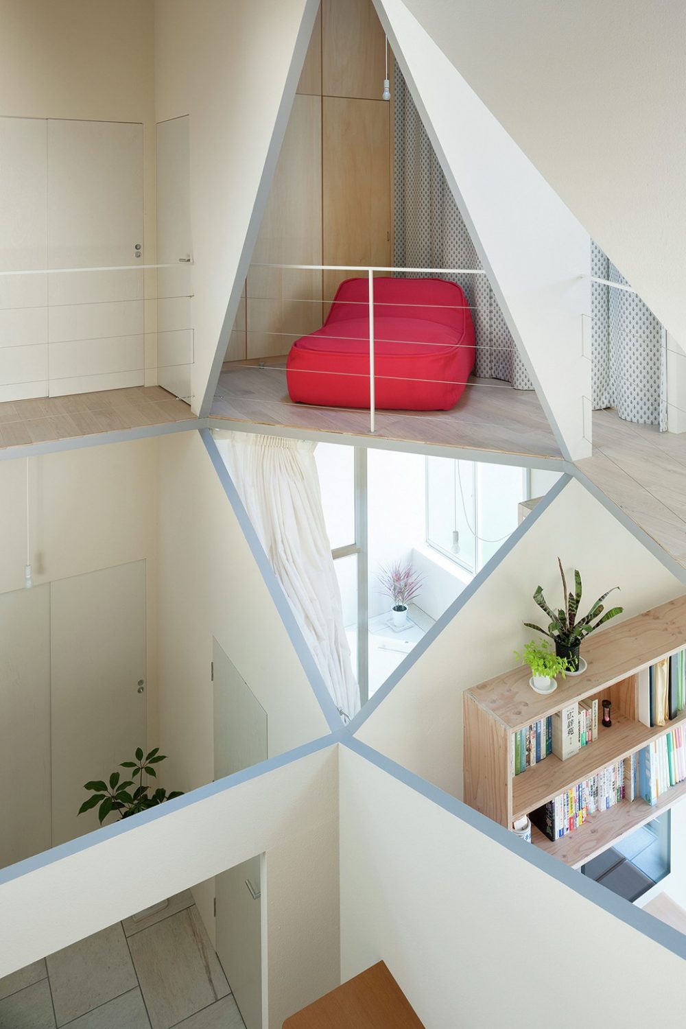 Kame House | House with a Hexagonal Void