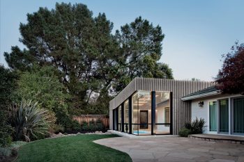 Silicon Valley Poolhouse | Modern Extension to Traditional Home