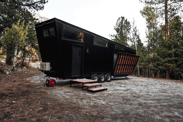 Draper | Tiny House on Wheels by Land Ark RV | Wowow Home Magazine