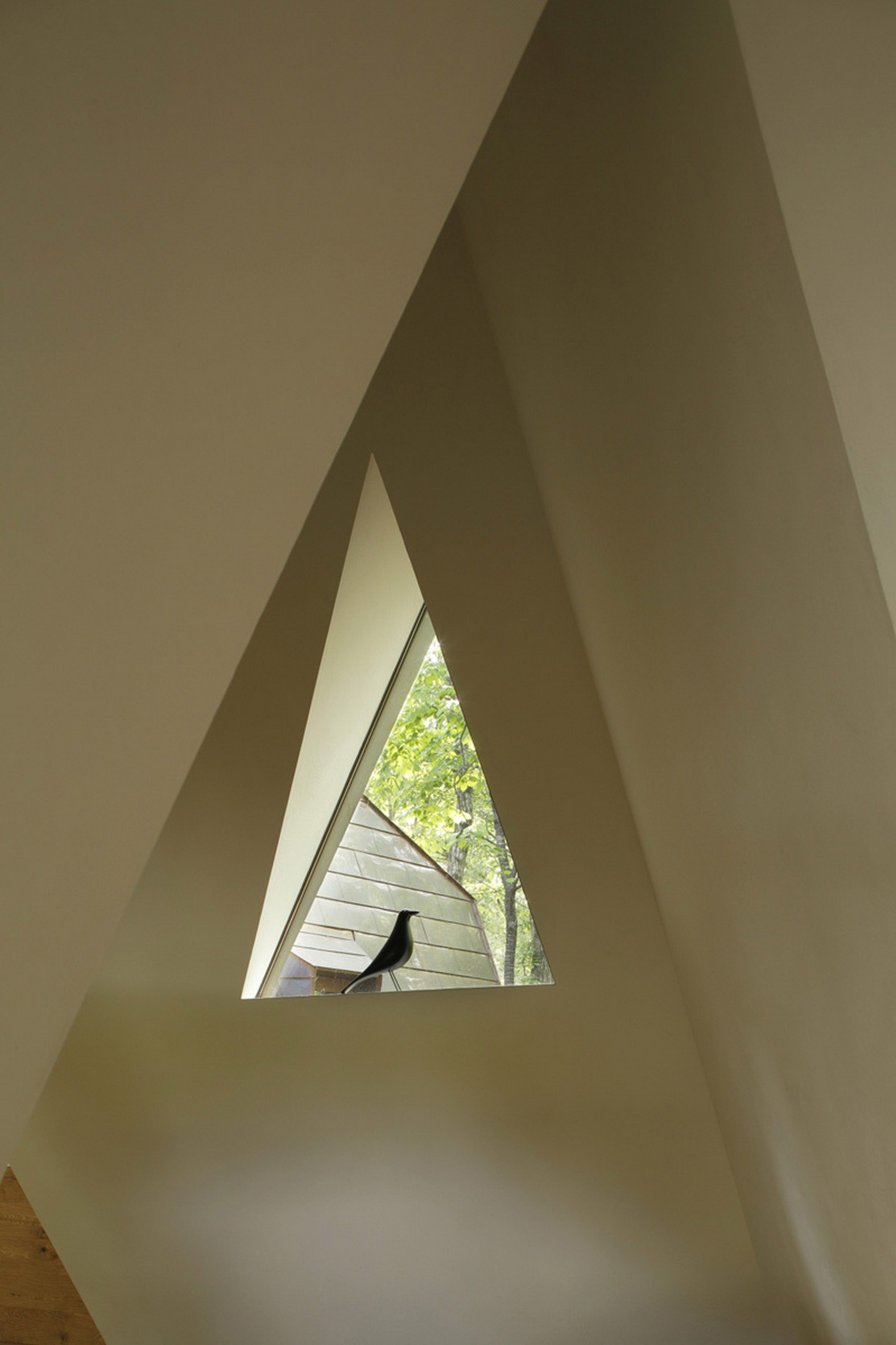 Nasu Tepee | A Tipi-Shaped House by Hiroshi Nakamura & NAP