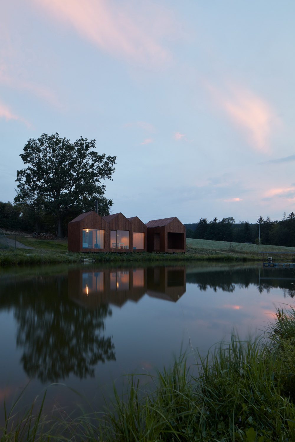 Cottage Near a Pond by Atelier 111 Architekti