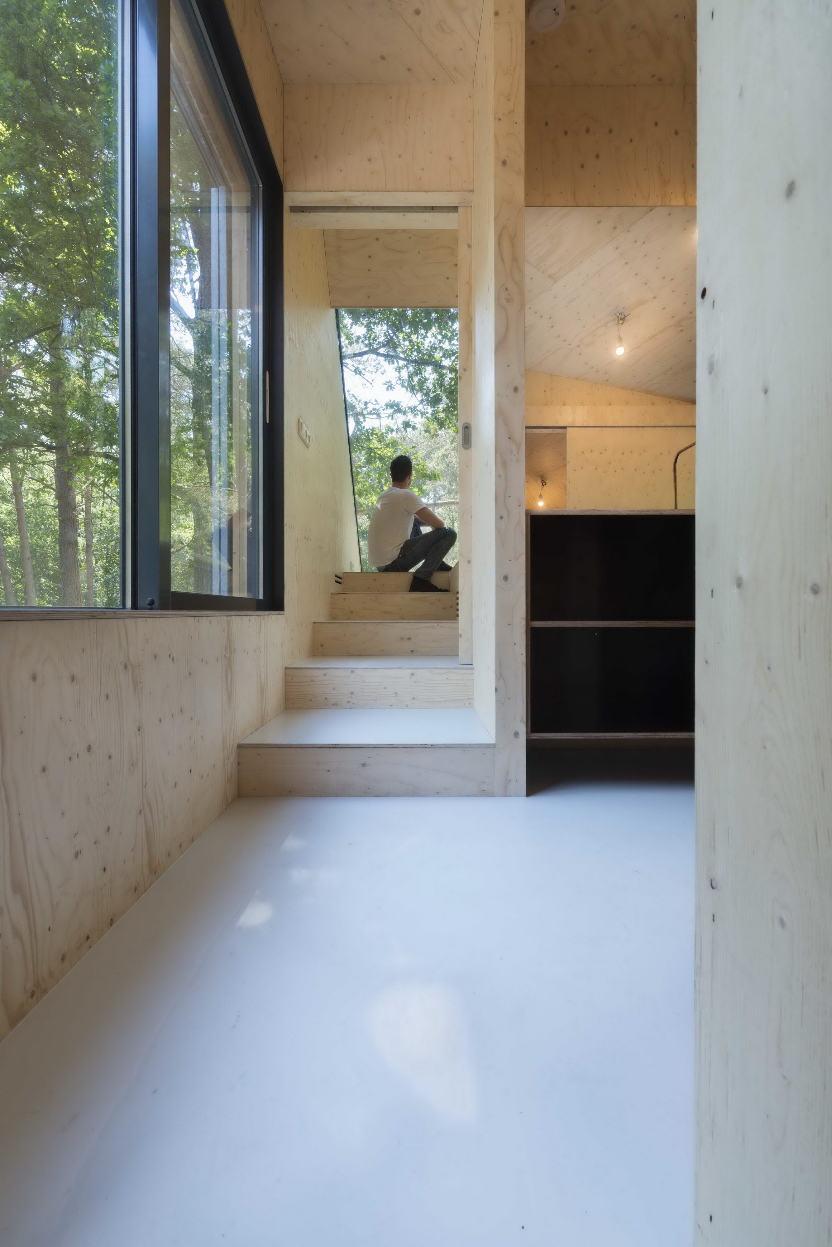 Transformation Forest House – Rooftop Extension by Bloot Architecture