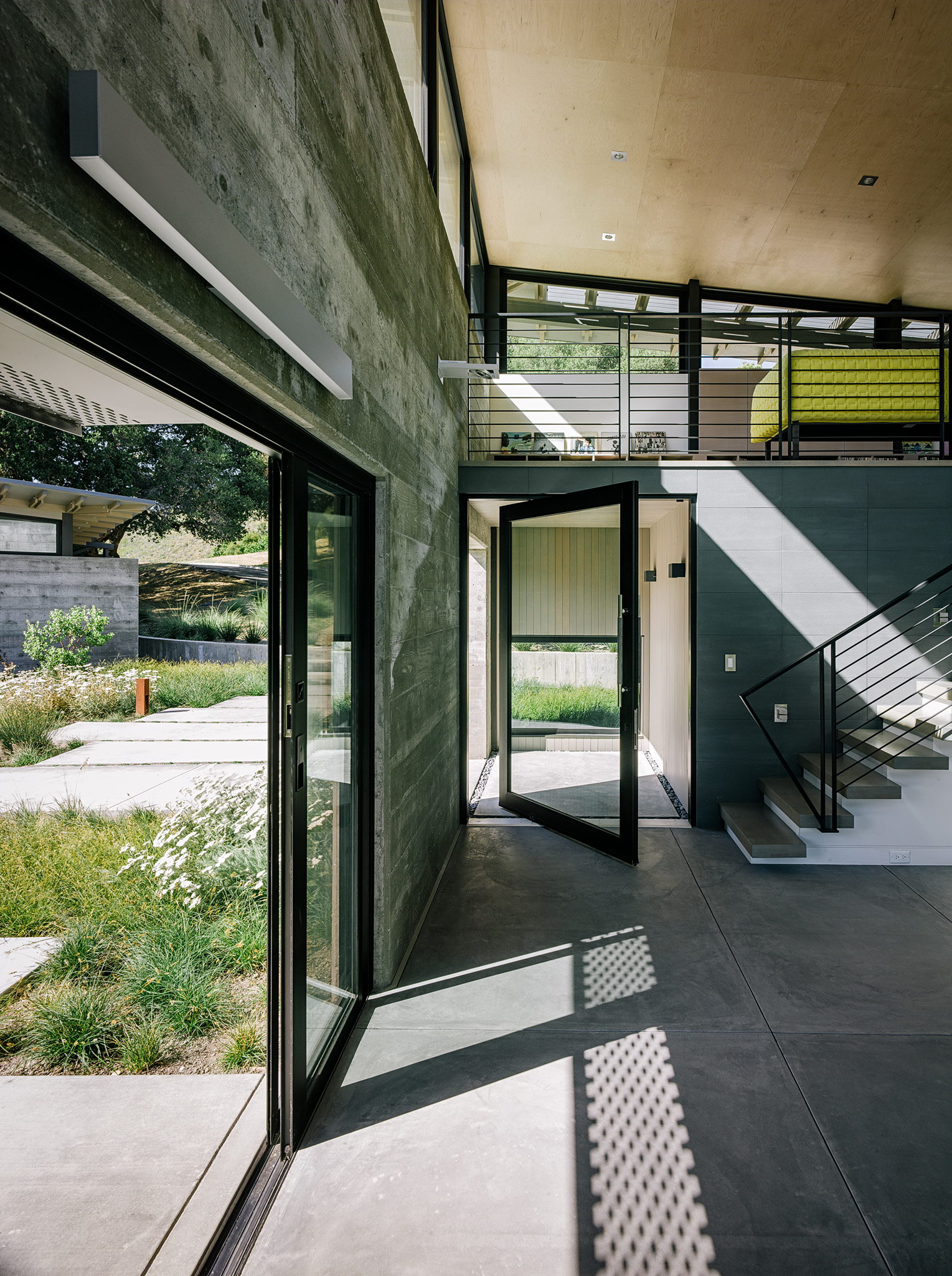Butterfly House by Feldman Architecture