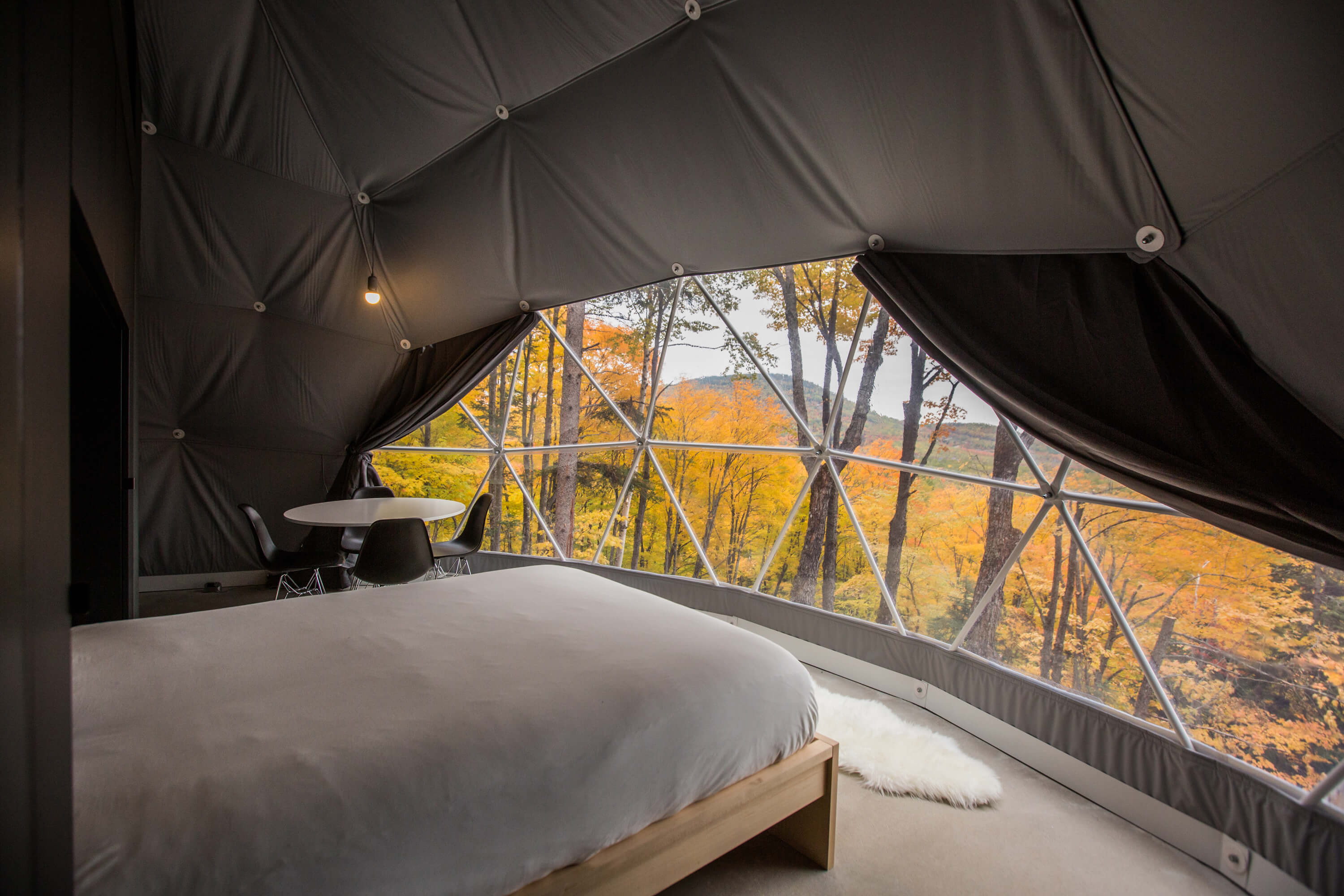Dômes de Charlevoix – Glamping Domes in Quebec Forest