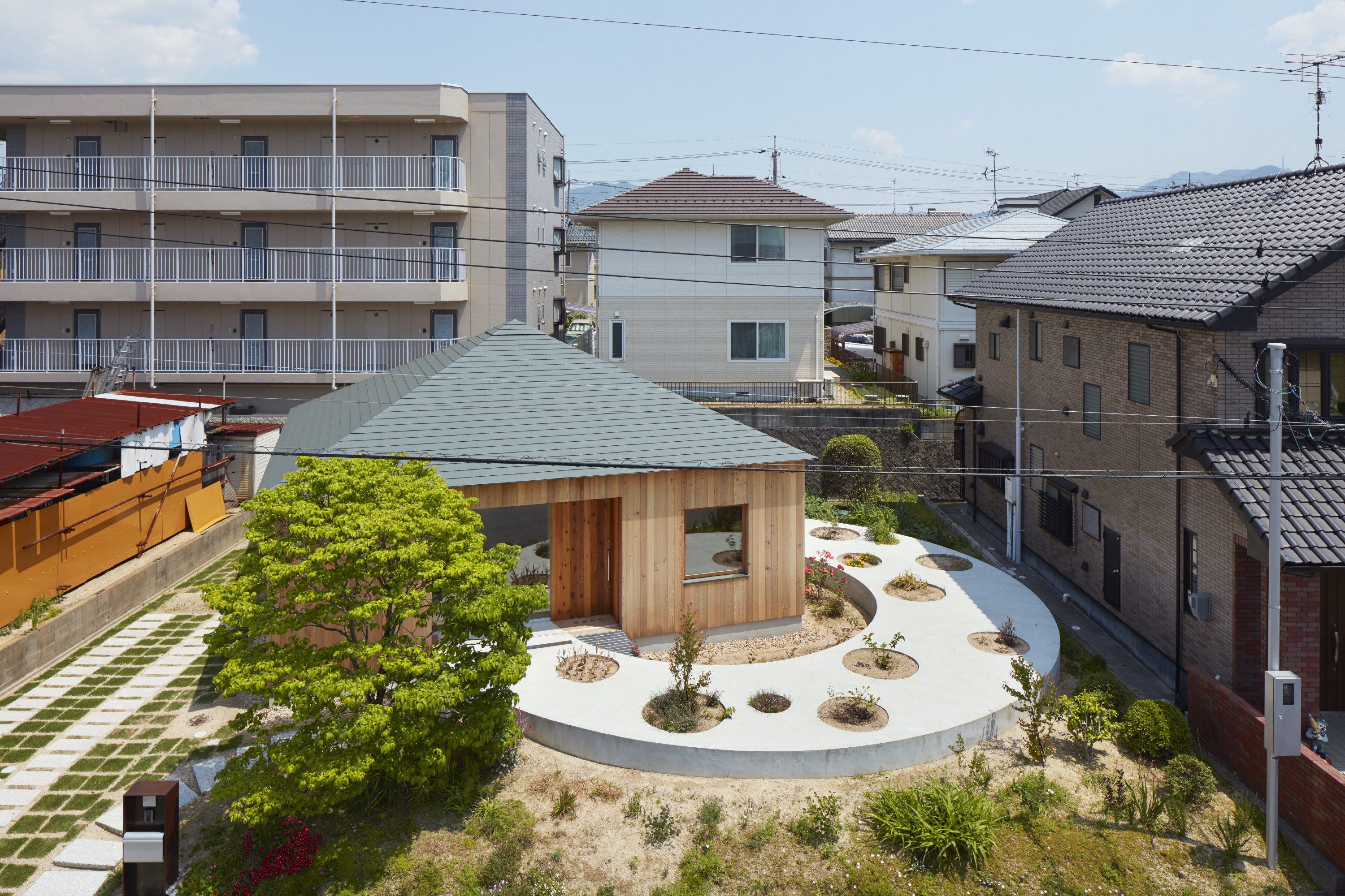 House in Mukainada by FujiwaraMuro Architects