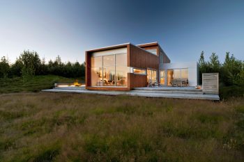 nIce House in Rural Iceland by Minarc