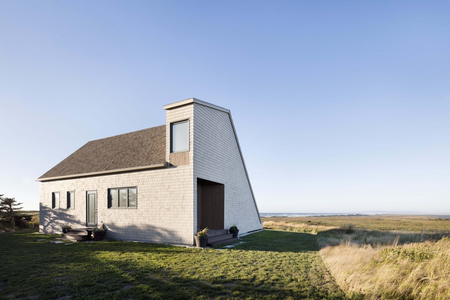 West Dune House by Bourgeois / Lechasseur architectes