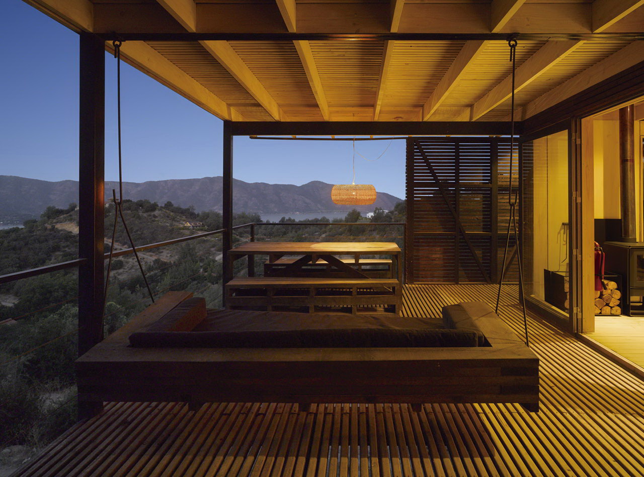 Raúl House in Chile by Mathias Klotz
