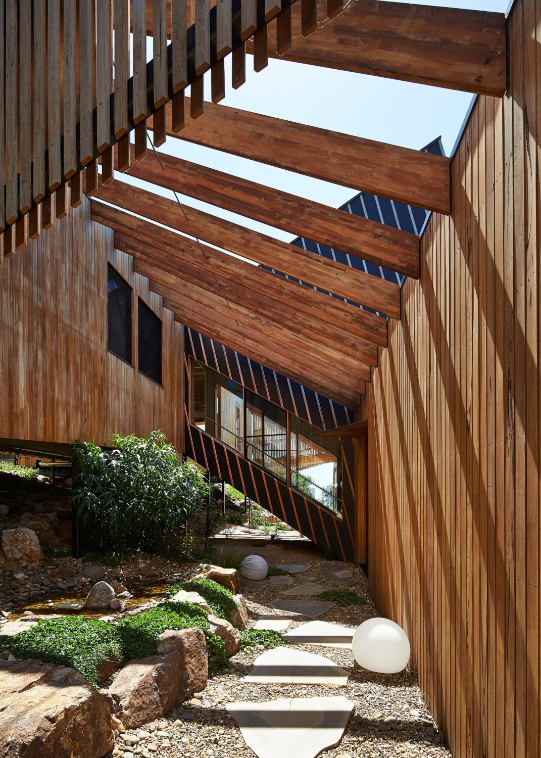 Split House by BKK Architects