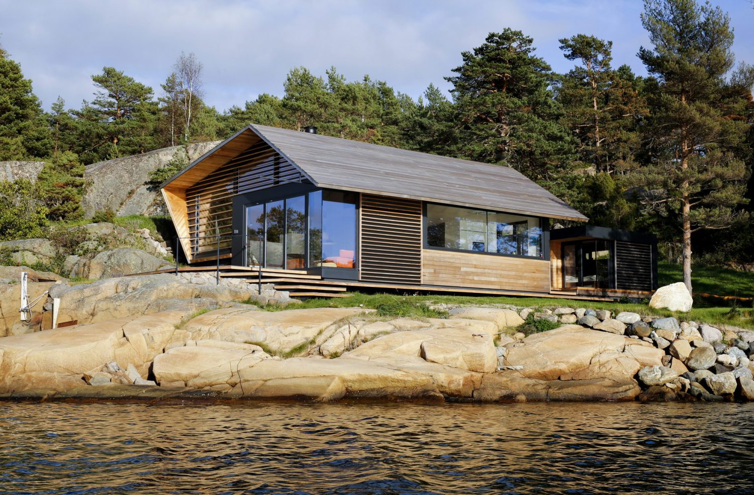 Cabin Østfold by Lund+Slaatto Architects