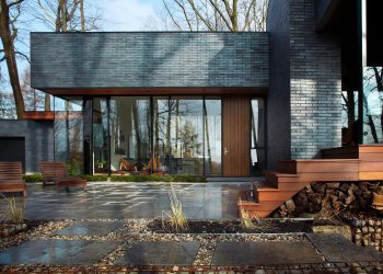 Fallsview Residence by Setless Architecture
