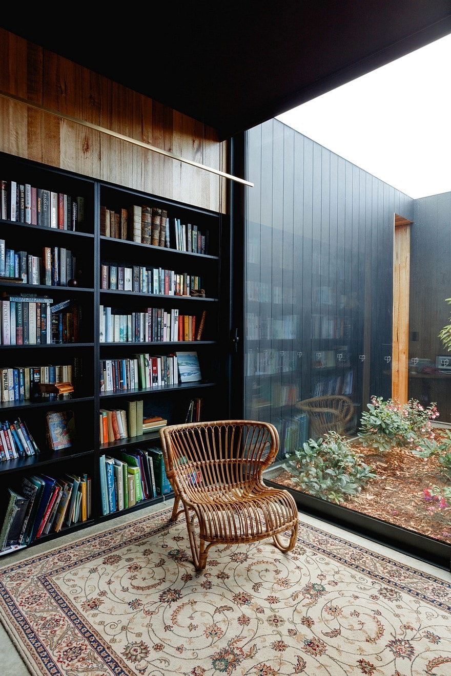Five Yards House in Tasmania by Archier