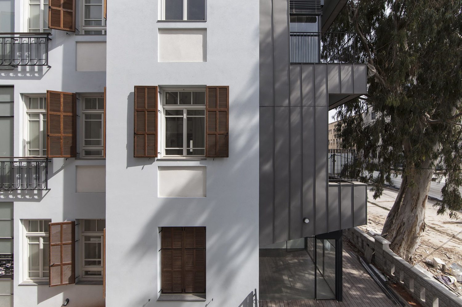 Jaggendorf House by Yaniv Pardo Architects