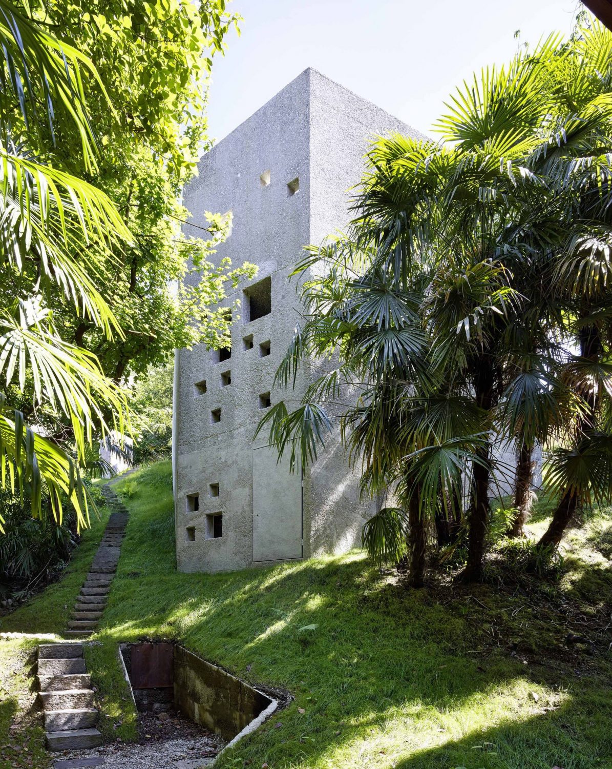 New Concrete House by Wespi de Meuron Romeo architetti