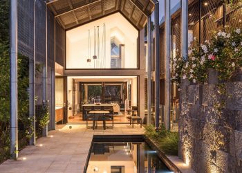 Iron Maiden House by CplusC Architectural Workshop