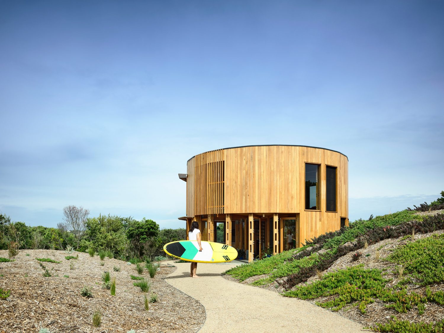 St. Andrews Beach House by Austin Maynard Architects
