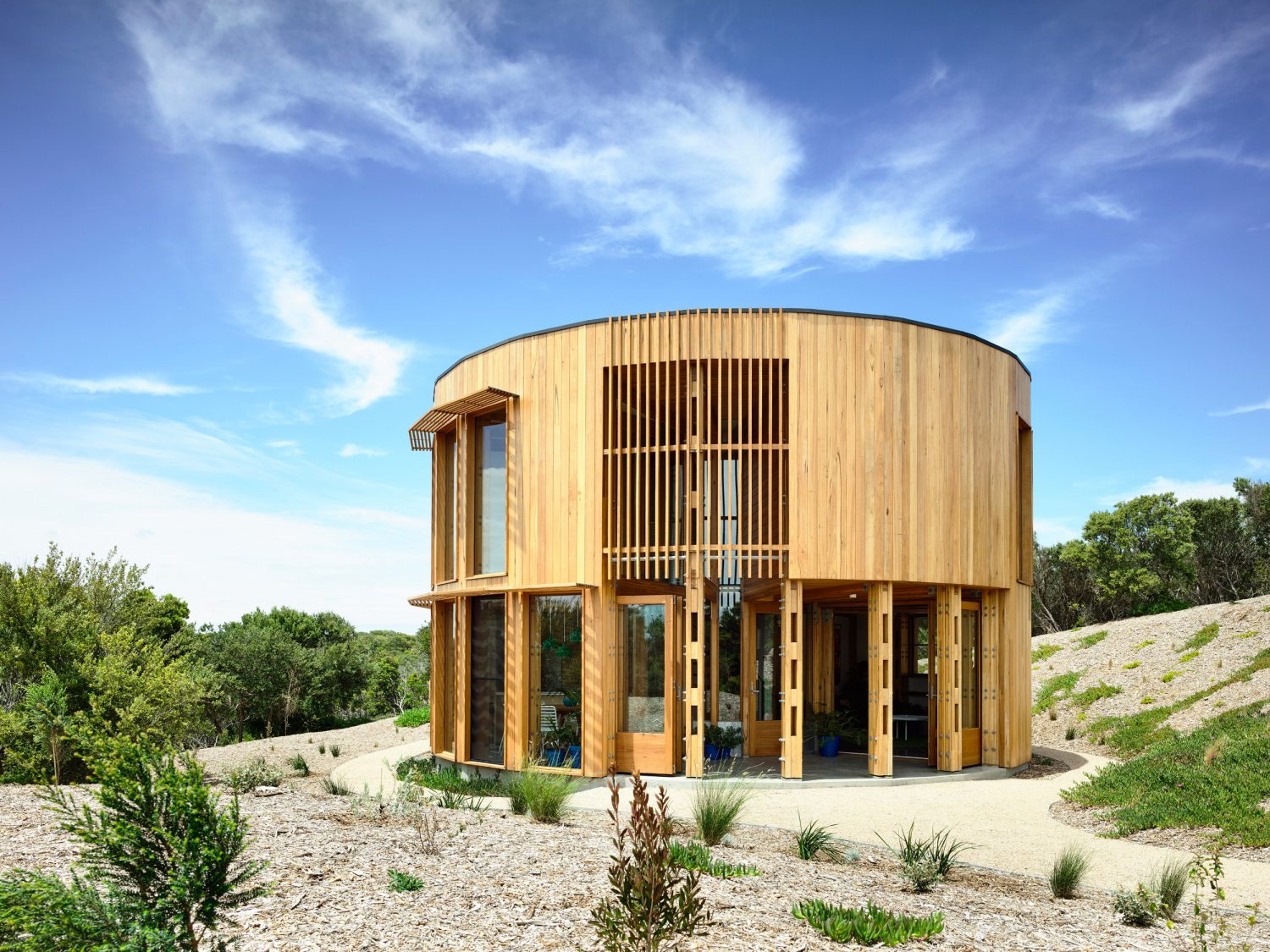 St. Andrews Beach House by Austin Maynard Architects