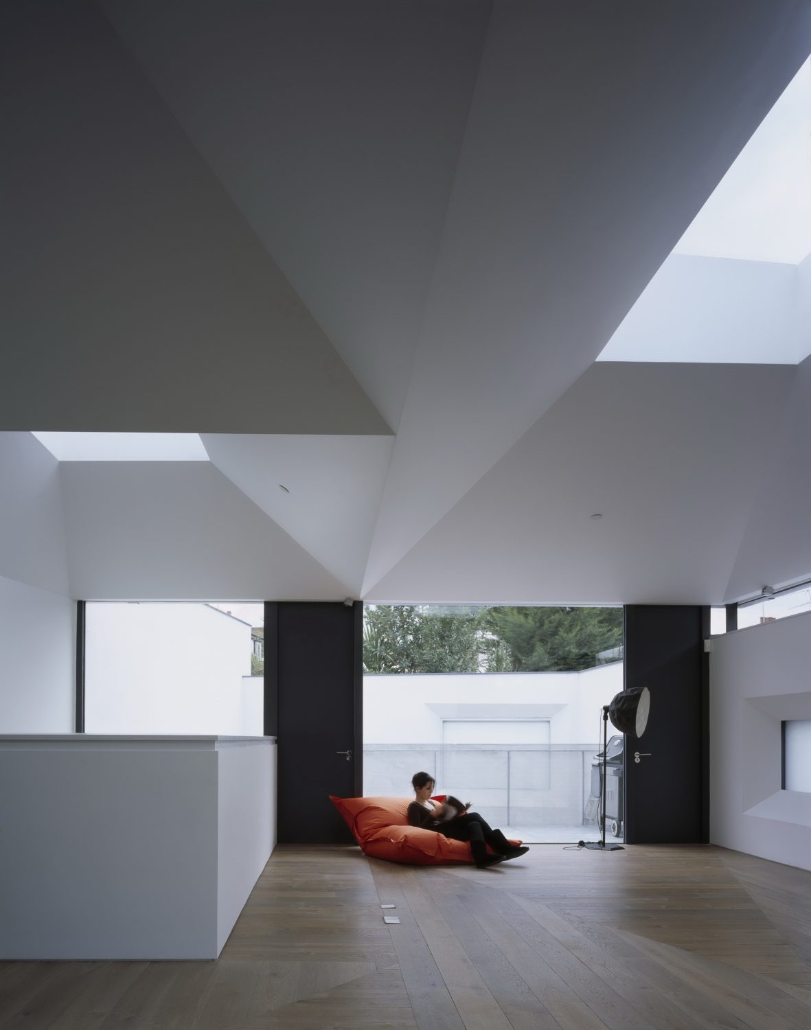 Vaulted House by vPPR Architects