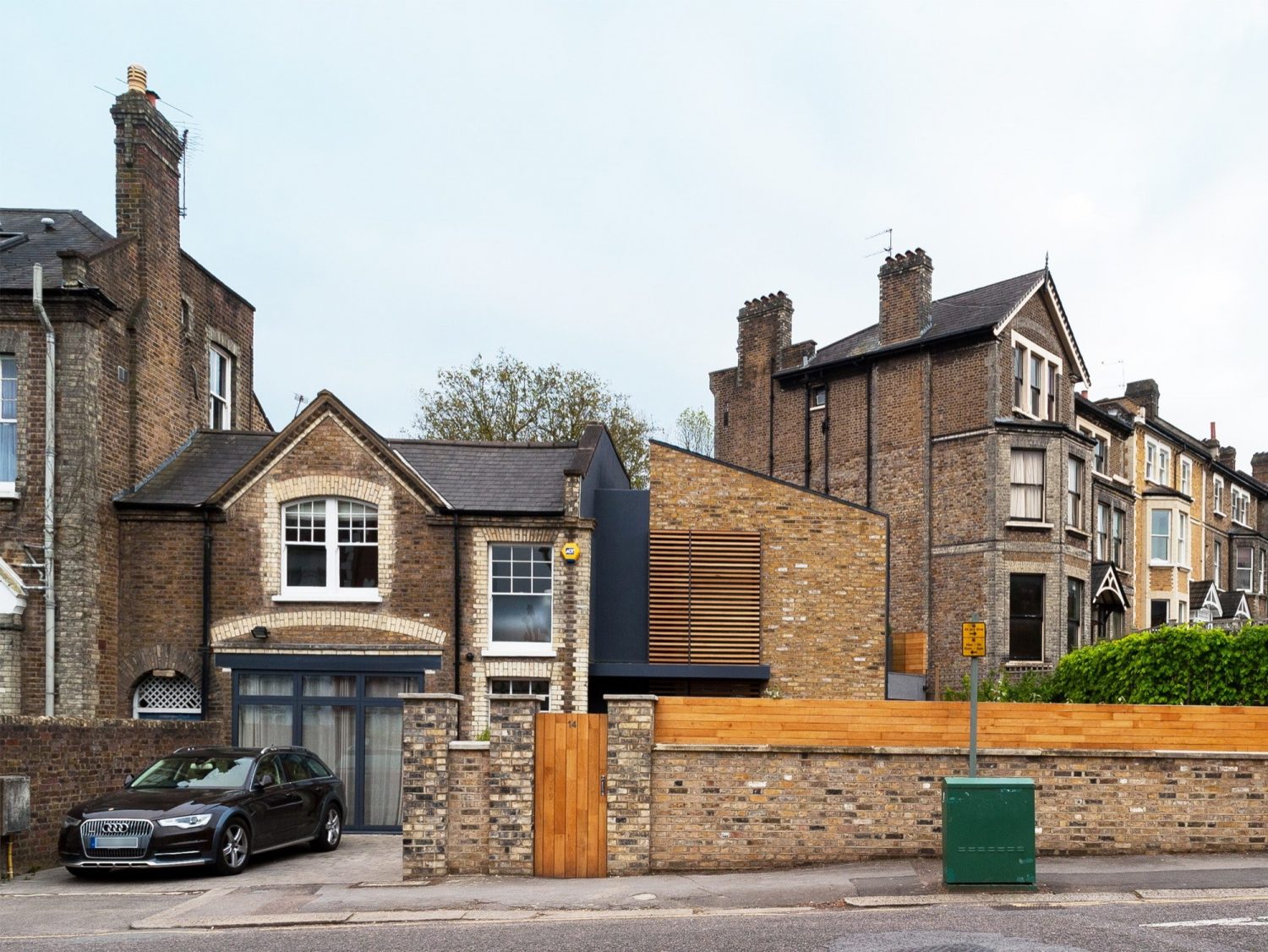 14 Mowbray Road by Walker Bushe Architects