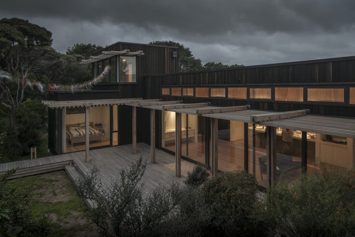 Peka Peka House II by Herriot Melhuish O’Neill Architects