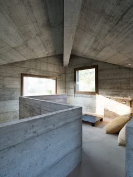 House R | A Concrete Cabin by 35astudio | Wowow Home Magazine