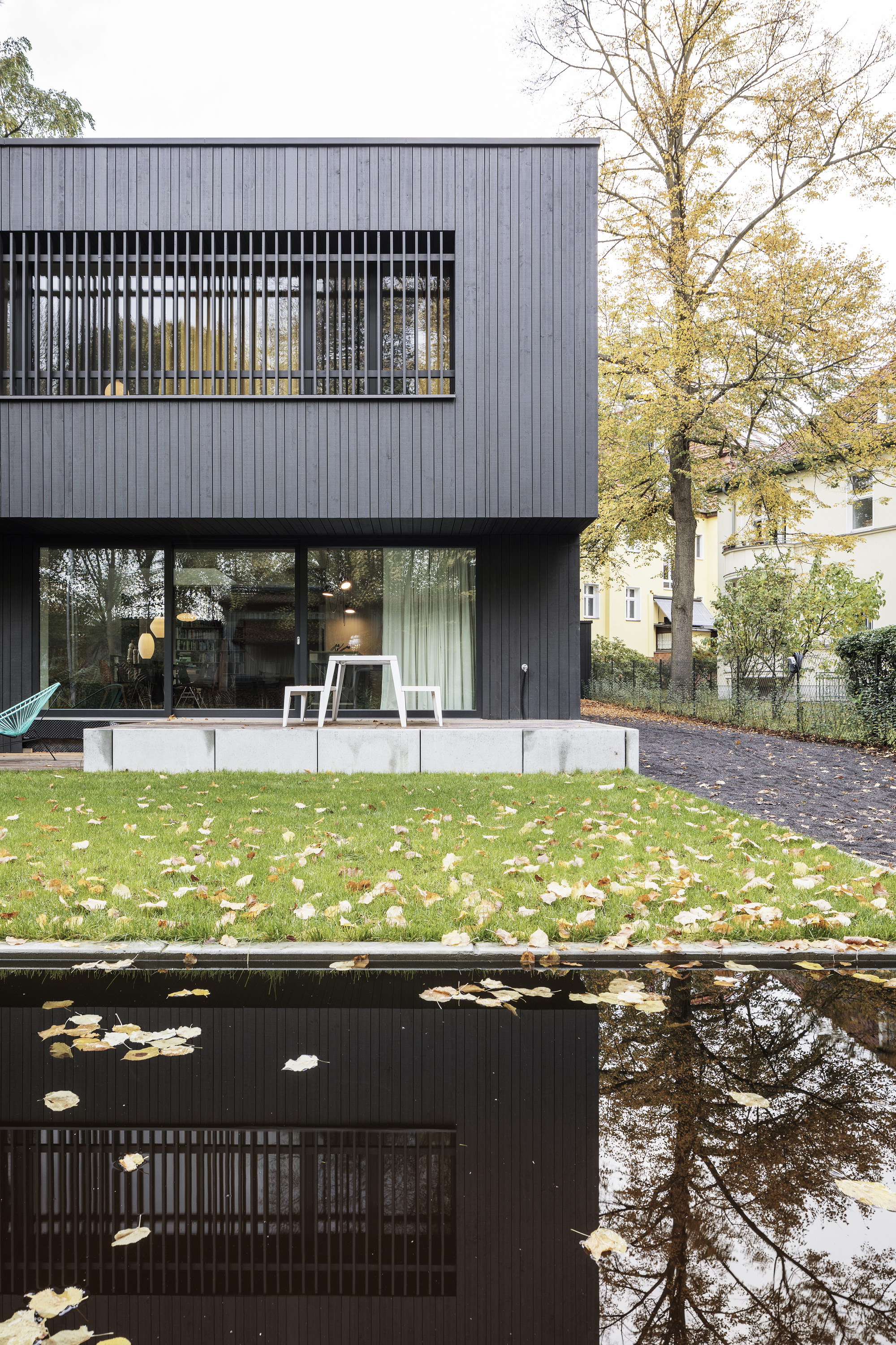 A28 House | SEHW Architektur turned Industrial Building into Home