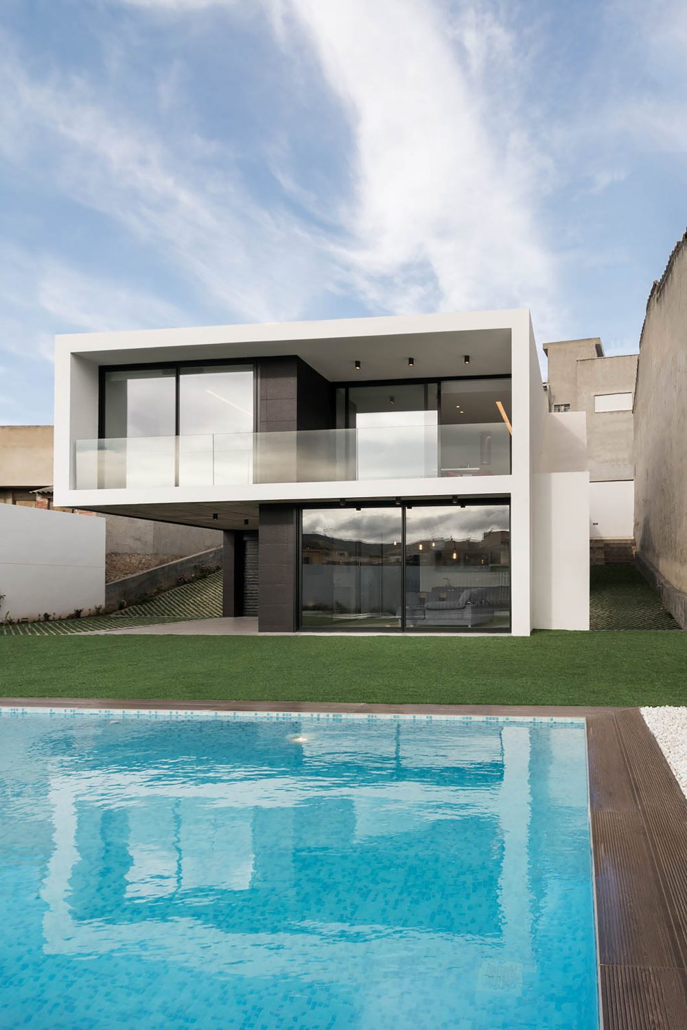 Bouganville House by Ruben Muedra Estudio de Arquitectura