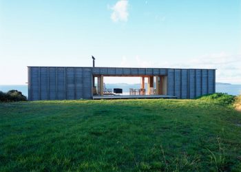 Coromandel Bach by Crosson Clarke Carnachan Architects