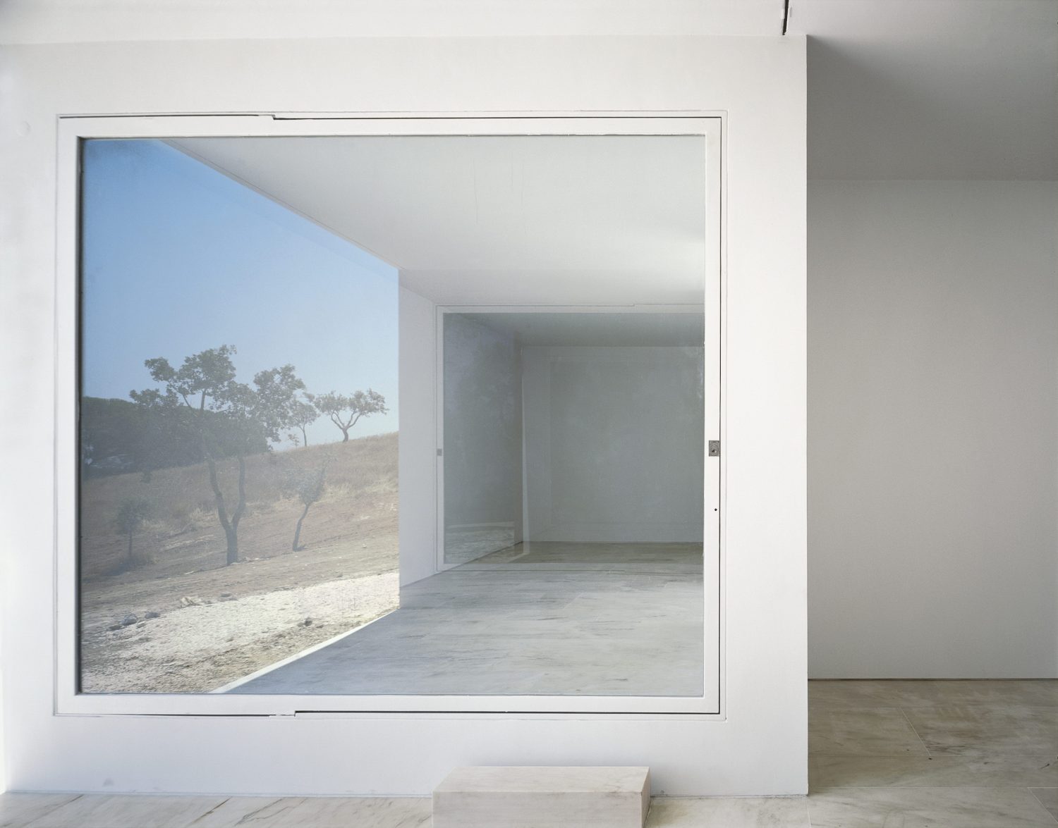 House in Litoral Alentejano by Aires Mateus