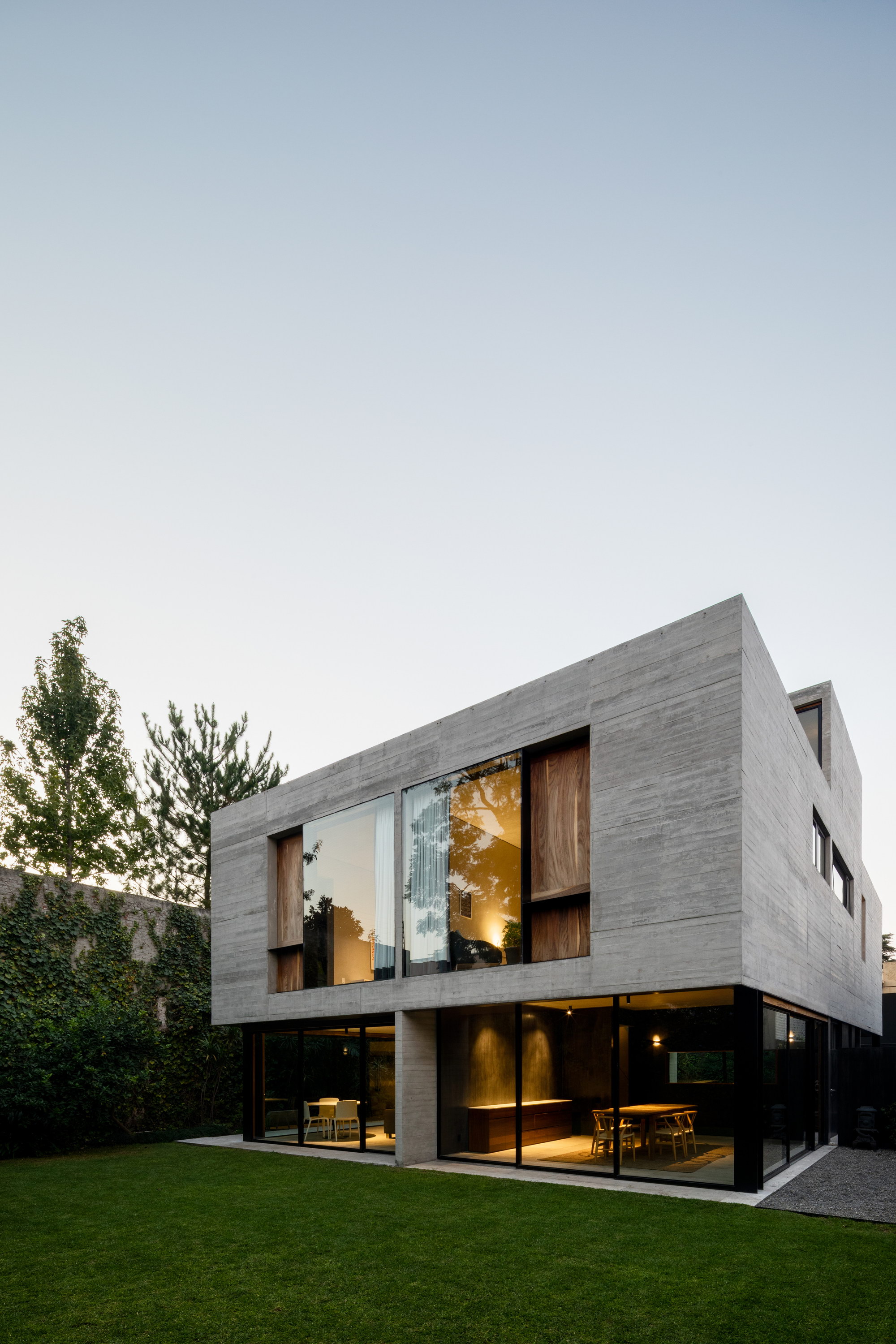 Sierra Fria House by PPAA