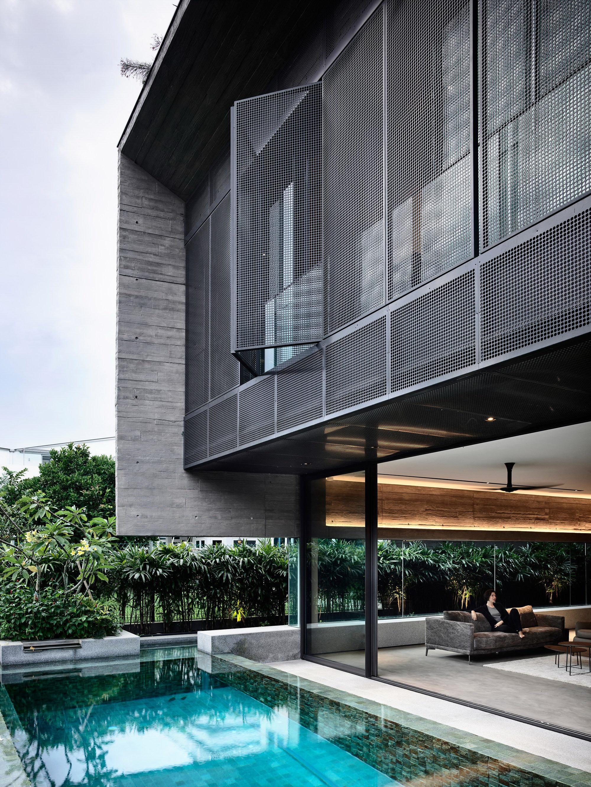 37FC-House | Smart House by ONG&ONG Pte Ltd