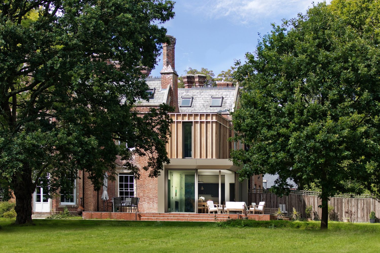 Gatti House | Contemporary Extension to Historic Family Home