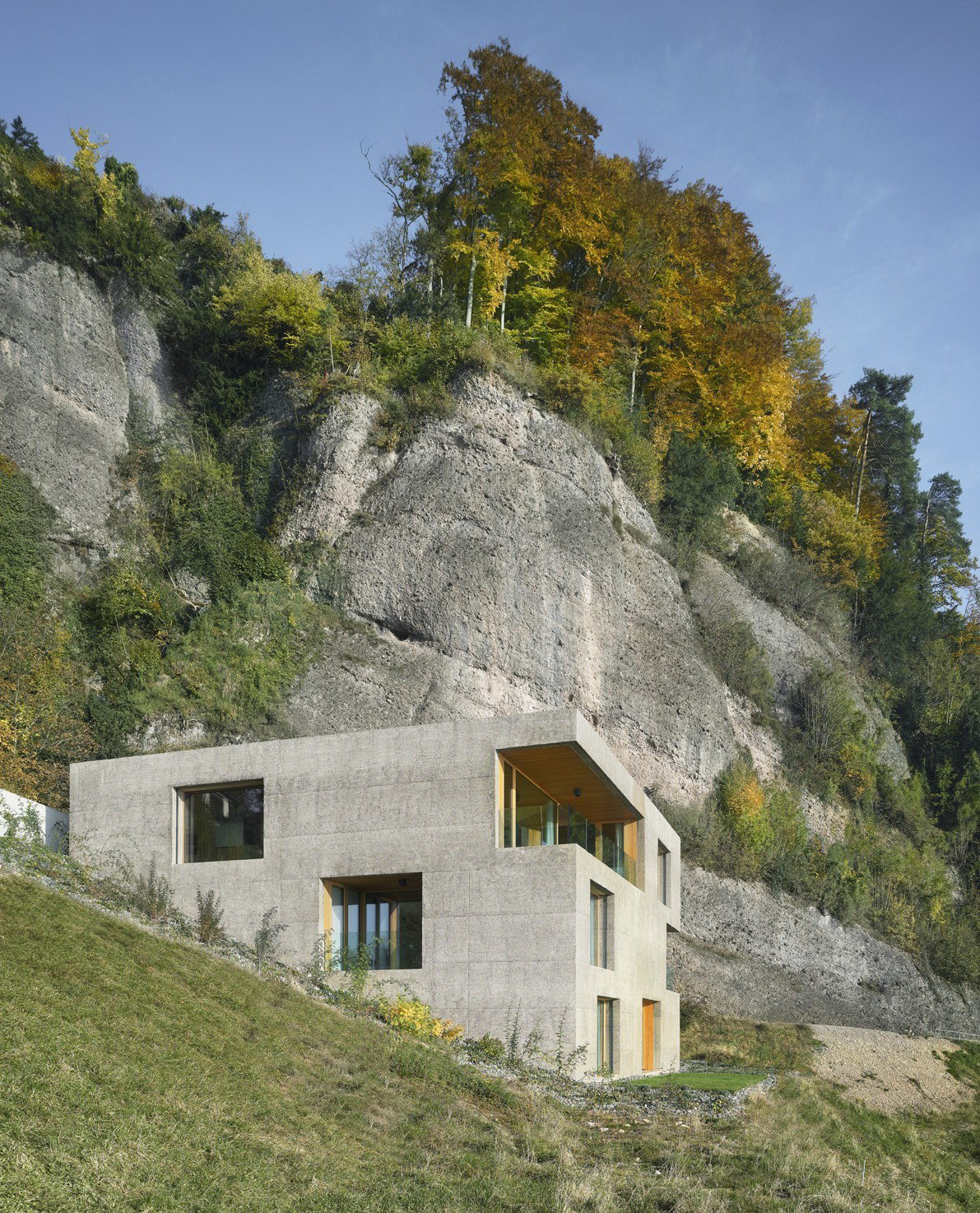 Holiday Home in Vitznau by alp Architektur Lischer Partner