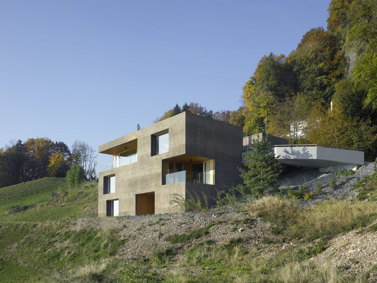 Holiday Home in Vitznau by alp Architektur Lischer Partner