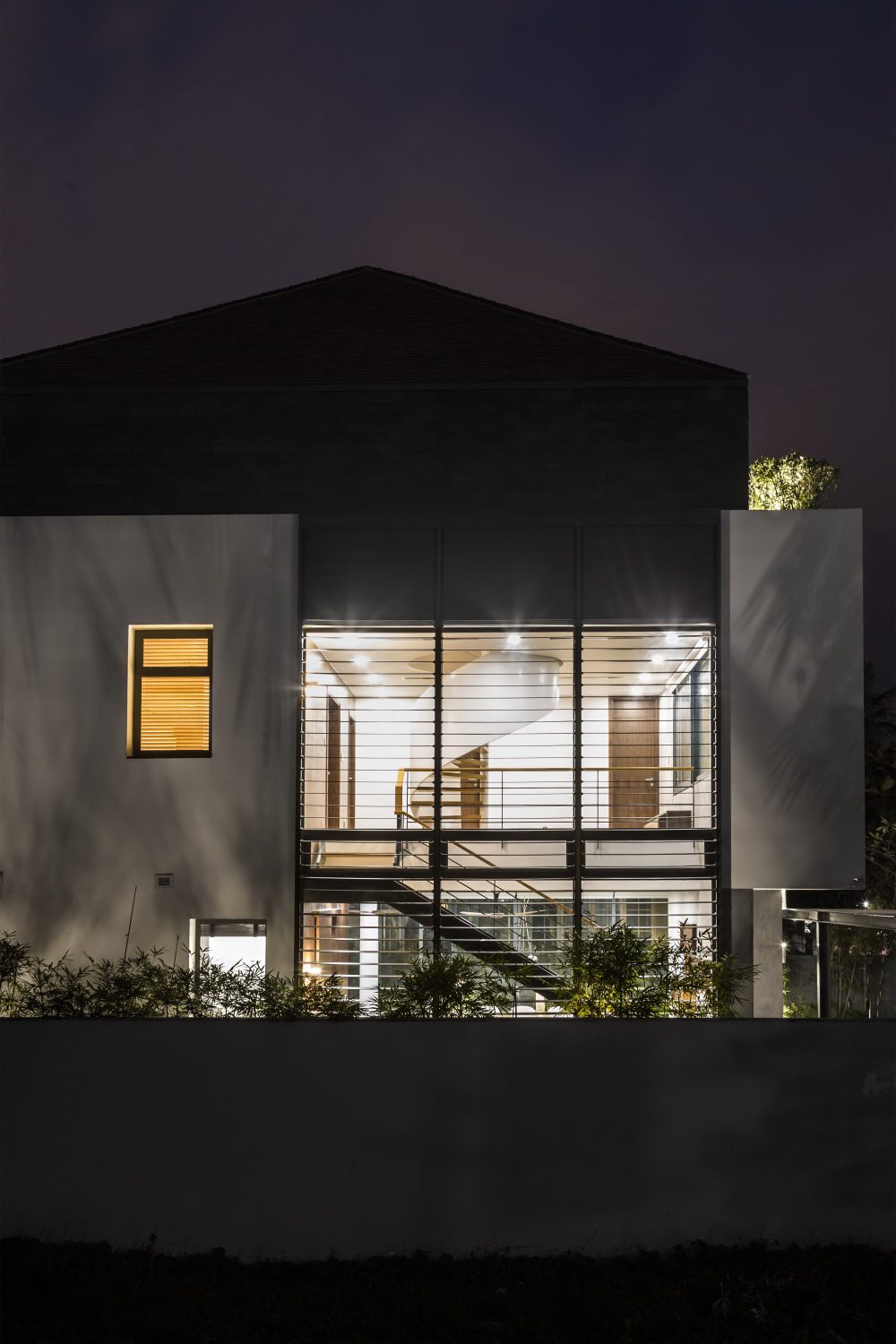 White Cube House | Minimalist Suburb House by MM++ architects