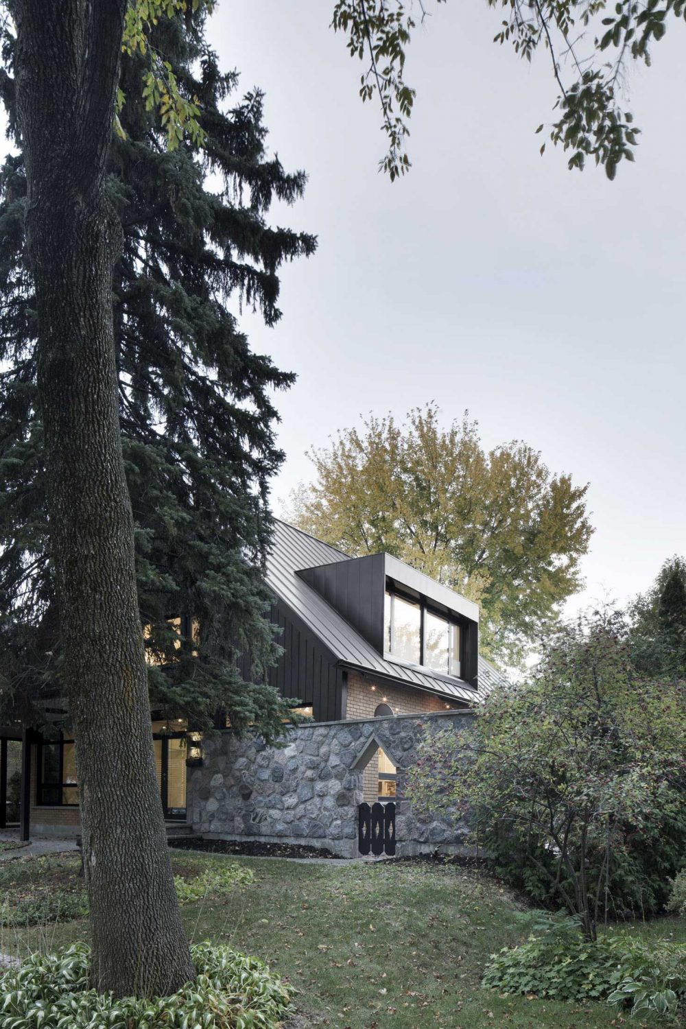 Closse Residence by NatureHumaine