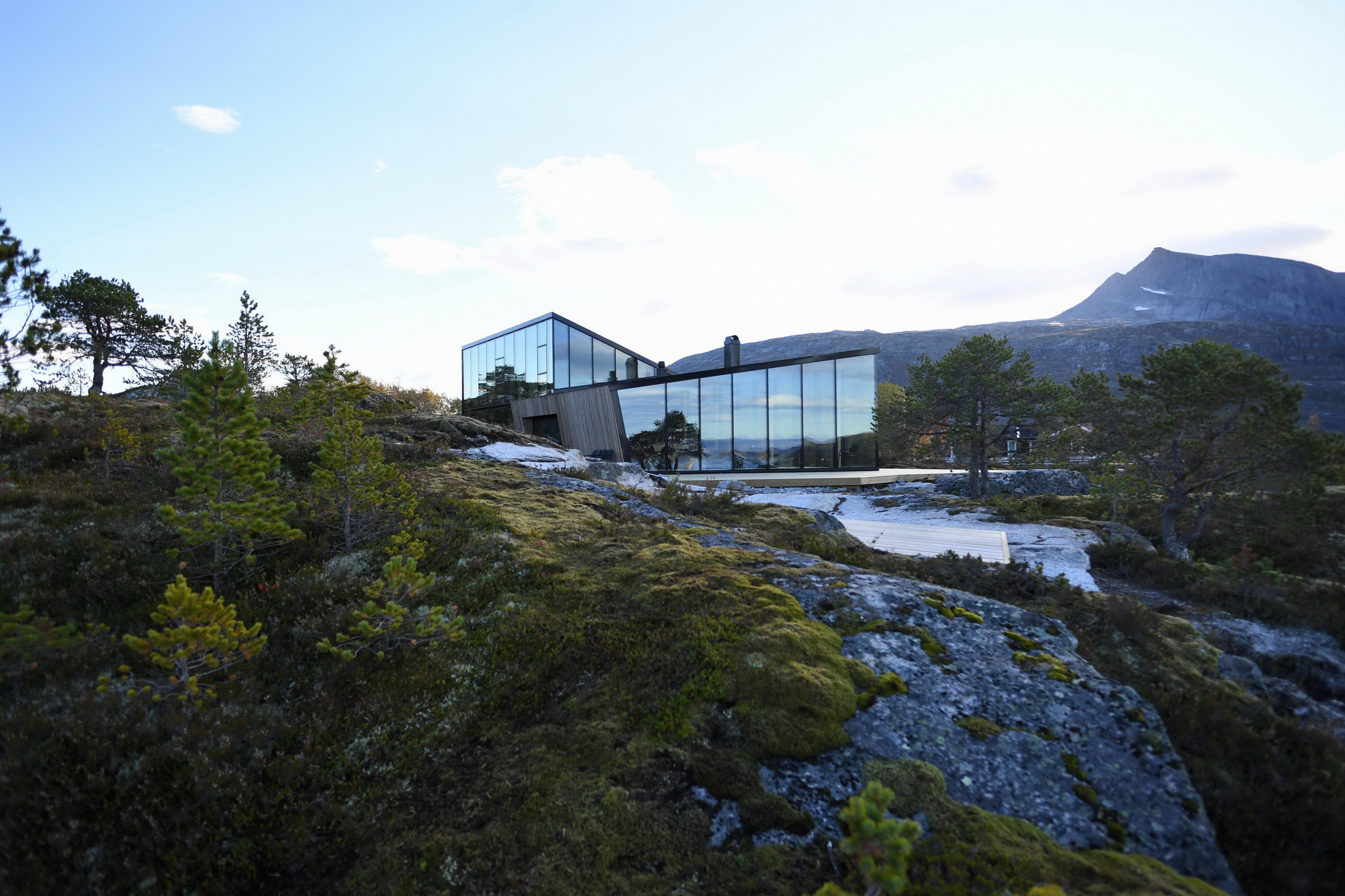 Efjord Retreat Cabin by Stinessen Arkitektur