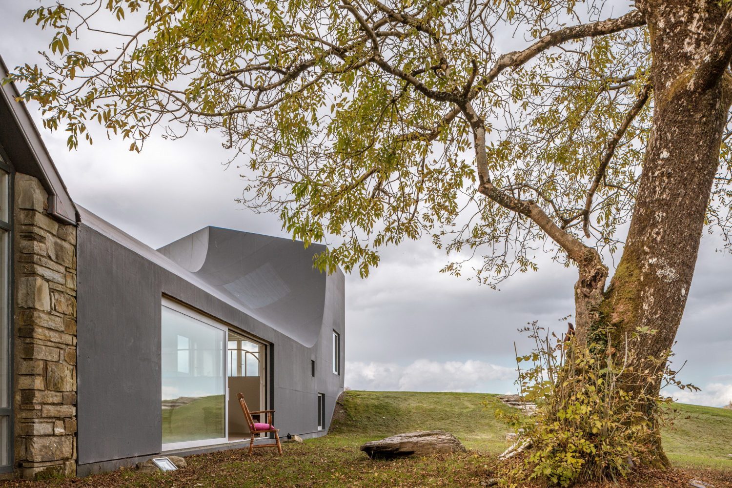 House in Ireland by Markus Schietsch Architekten