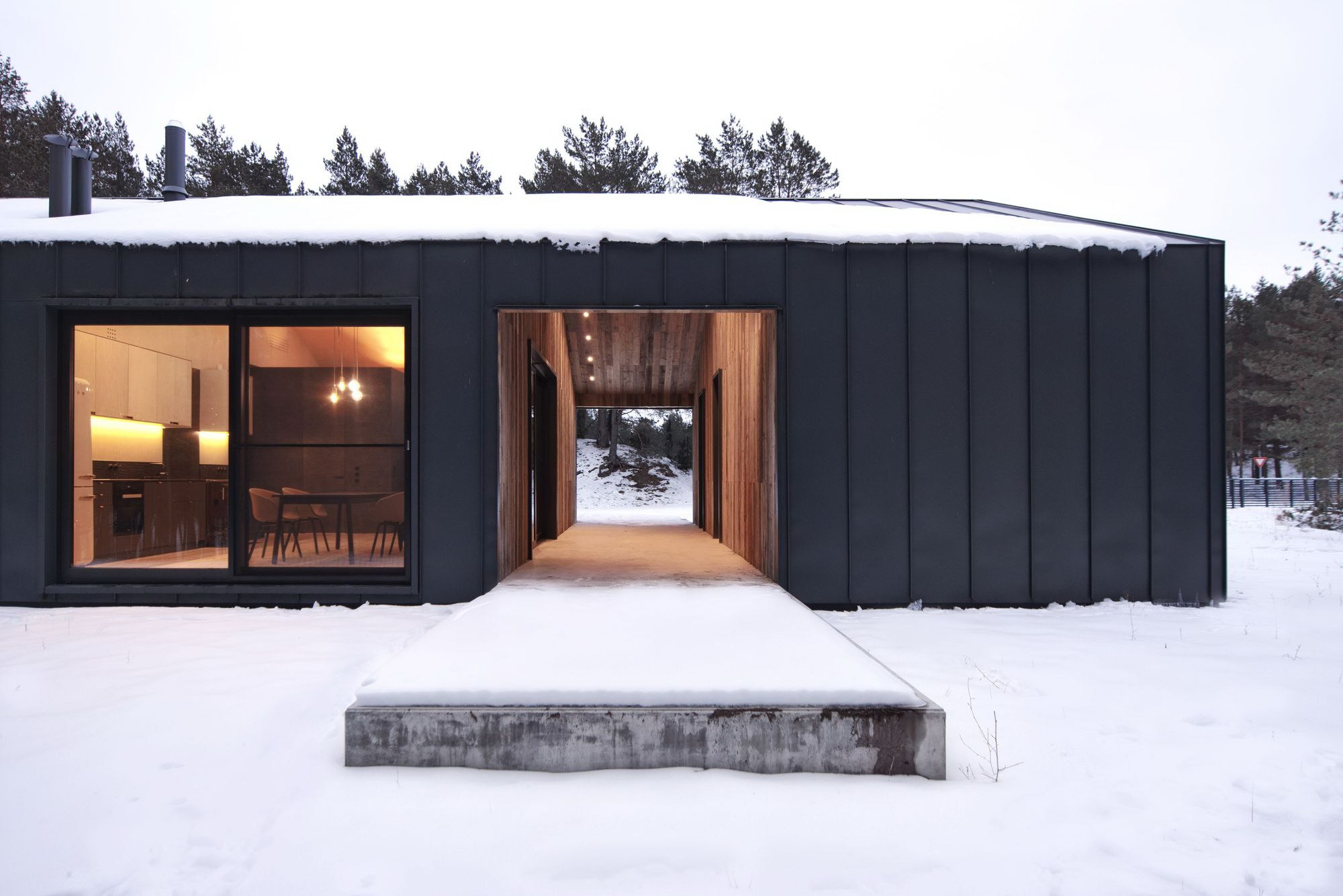 Interior ILL | Small Barn House by INT2architecture