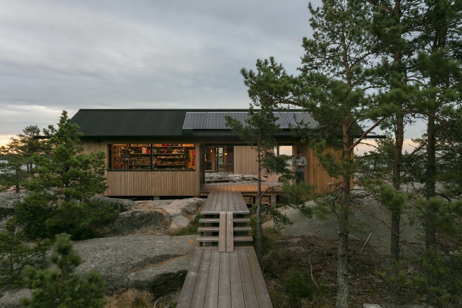 Project Ö Cabin by Aleksi Hautamäki and Milla Selkimäki