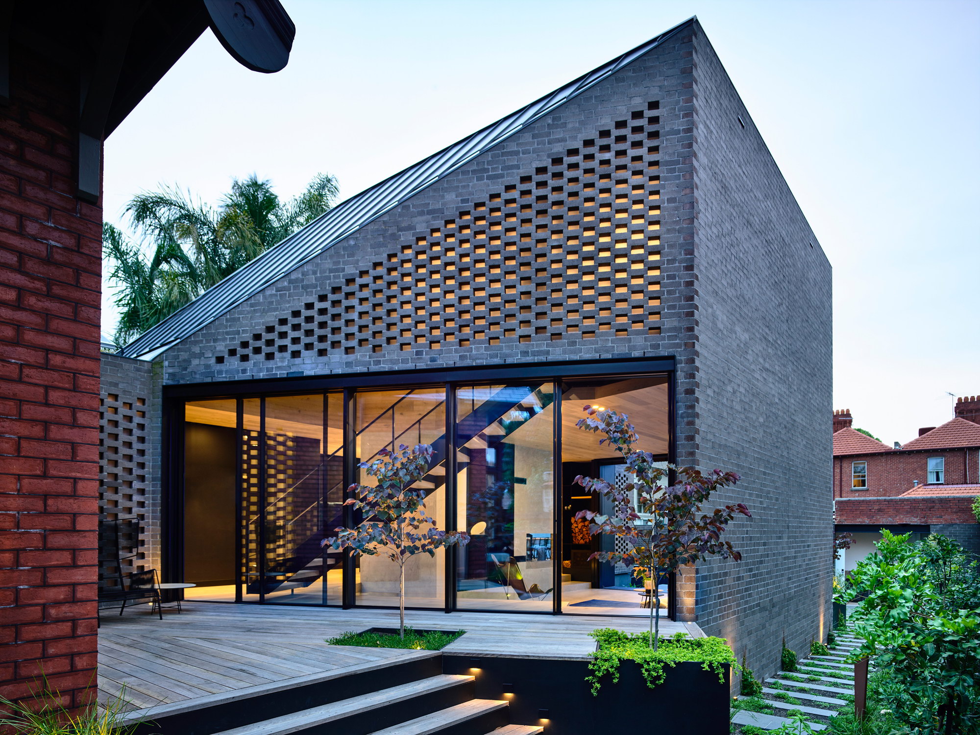York St. House by Jackson Clements Burrows Architects