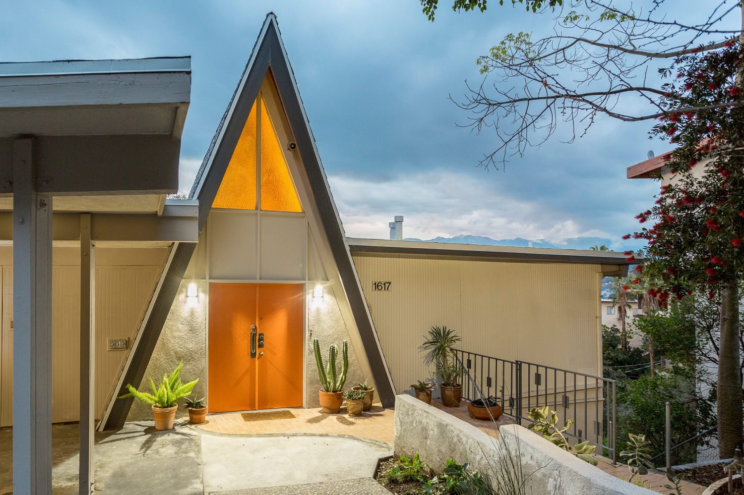 A Modified Mid-Century A-Frame in Los Angeles